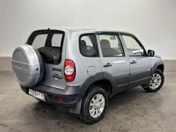 Chevrolet Niva I Рестайлинг с пробегом 2013 года, цена 477 000 рублей, 110000 км, внедорожник, Автокод Объявления