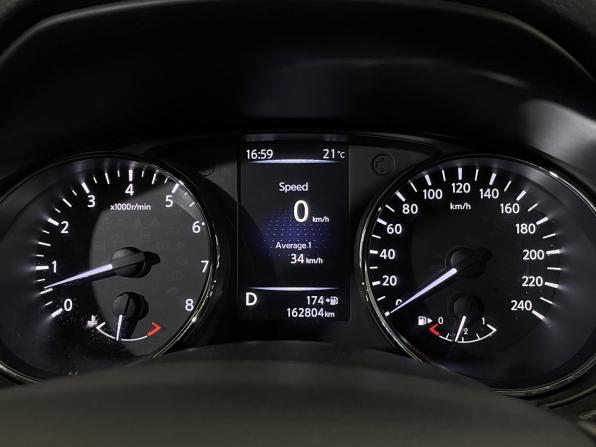 Nissan Qashqai II с пробегом 2018 года, цена 1 559 000 рублей, 162804 км, внедорожник, Автокод Объявления