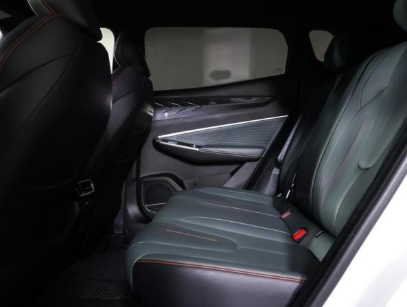 Geely Atlas II с пробегом 2024 года, цена 2 344 000 рублей, 26900 км, внедорожник, Автокод Объявления