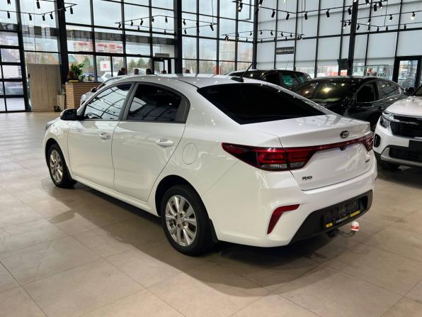 Kia Rio IV с пробегом 2018 года, цена 1 325 000 рублей, 173000 км, седан, Автокод Объявления