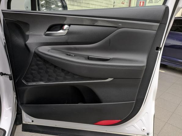 Hyundai Santa Fe IV Рестайлинг с пробегом 2021 года, цена 4 200 000 рублей, 43134 км, внедорожник, Автокод Объявления