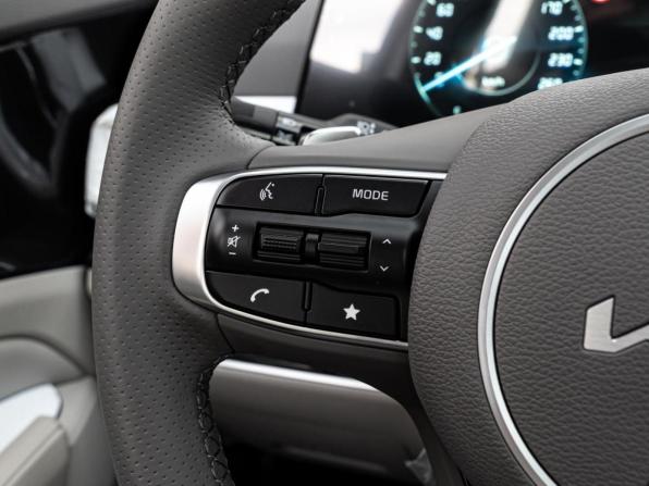 Kia Sportage V с пробегом 2026 года, цена 3 868 000 рублей, 36 км, внедорожник, Автокод Объявления