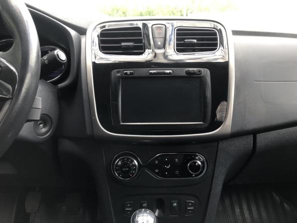Renault Sandero II с пробегом 2014 года, цена 713 000 рублей, 143244 км, хэтчбек, Автокод Объявления