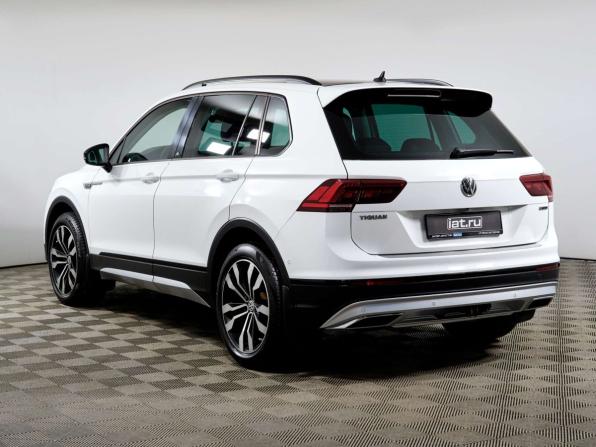 Volkswagen Tiguan II с пробегом 2020 года, цена 2 698 000 рублей, 146252 км, внедорожник, Автокод Объявления