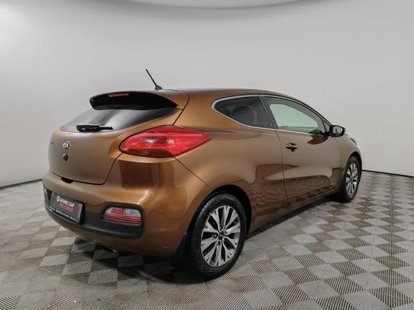 Kia Ceed II Рестайлинг с пробегом 2016 года, цена 1 329 000 рублей, 86513 км, хэтчбек, Автокод Объявления