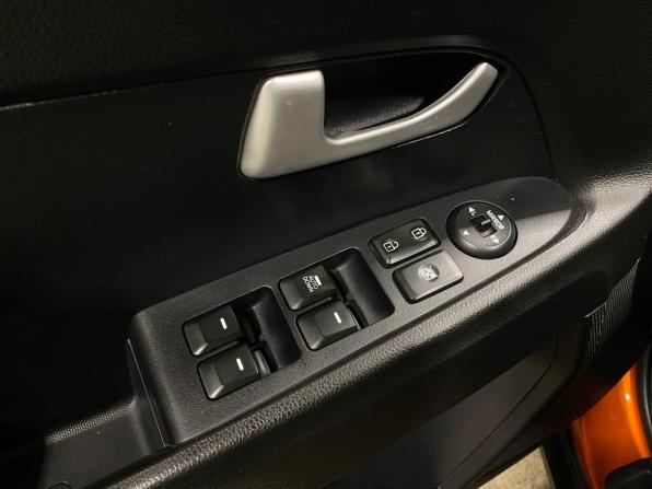 Kia Sportage III с пробегом 2013 года, цена 1 499 000 рублей, 168304 км, внедорожник, Автокод Объявления