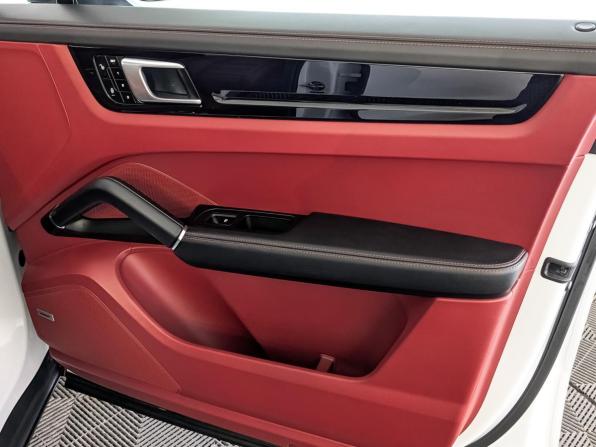 Porsche Cayenne III с пробегом 2018 года, цена 6 180 000 рублей, 86050 км, внедорожник, Автокод Объявления