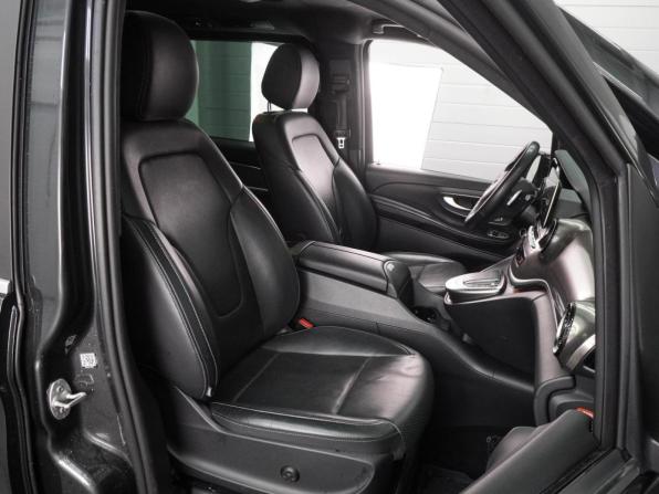 Mercedes-Benz V-Класс III (W447) Рестайлинг с пробегом 2019 года, цена 6 679 000 рублей, 119501 км, минивэн, Автокод Объявления