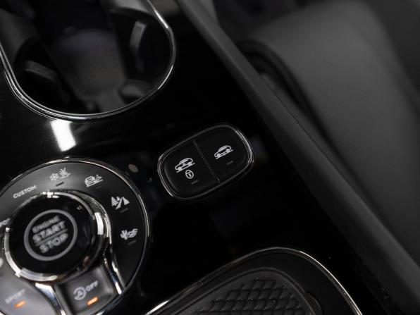Bentley Bentayga I Рестайлинг с пробегом 2024 года, цена 25 750 000 рублей, 18342 км, внедорожник, Автокод Объявления