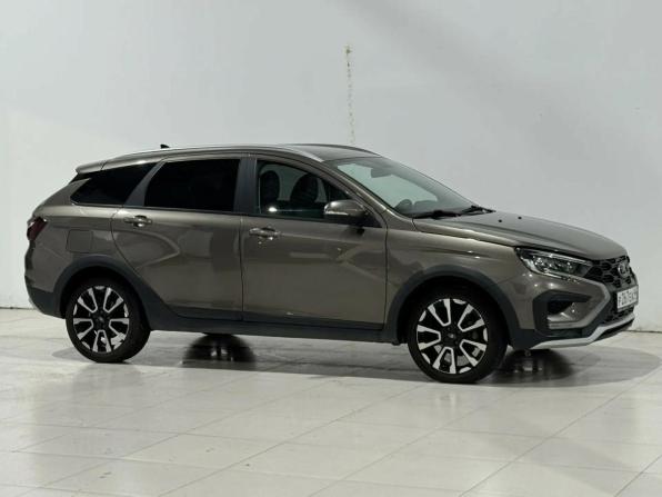Lada (ВАЗ) Vesta I Рестайлинг (NG) с пробегом 2025 года, цена 1 650 000 рублей, 10100 км, универсал, Автокод Объявления
