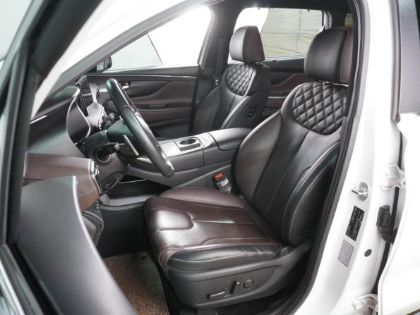 Hyundai Santa Fe IV Рестайлинг с пробегом 2021 года, цена 3 765 000 рублей, 69391 км, внедорожник, Автокод Объявления