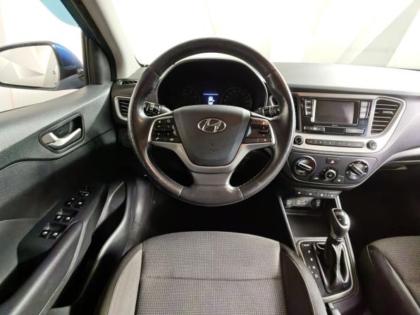 Hyundai Solaris II с пробегом 2017 года, цена 1 233 000 рублей, 147144 км, седан, Автокод Объявления