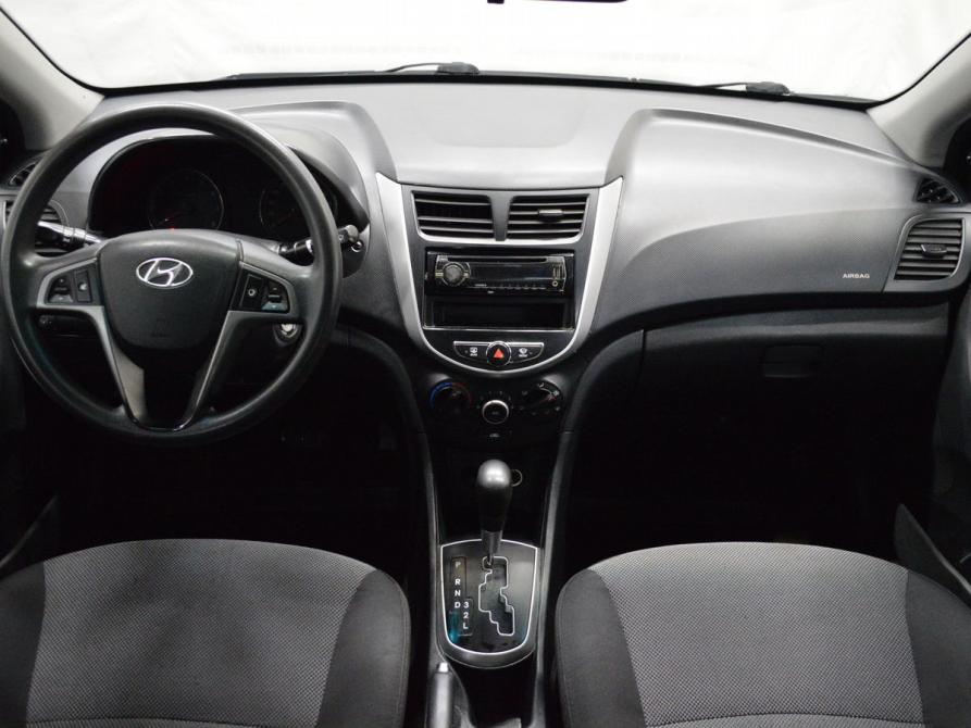 Hyundai Solaris I Санкт-Петербург  - изображение 13