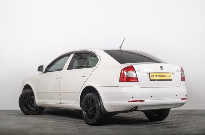 Skoda Octavia II (A5) с пробегом 2012 года, цена 669 000 рублей, 298000 км, лифтбек, Автокод Объявления