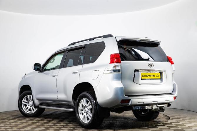 Toyota Land Cruiser Prado 150 Series с пробегом 2010 года, цена 2 549 000 рублей, 180000 км, внедорожник, Автокод Объявления