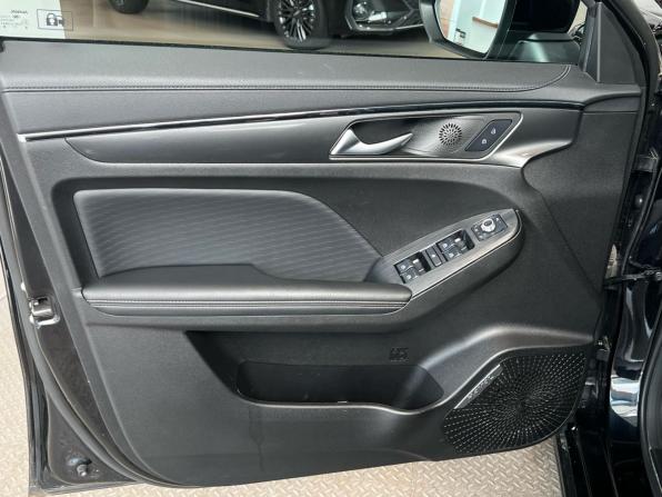 Haval Jolion I Рестайлинг с пробегом 2024 года, цена 2 020 000 рублей, 80000 км, внедорожник, Автокод Объявления