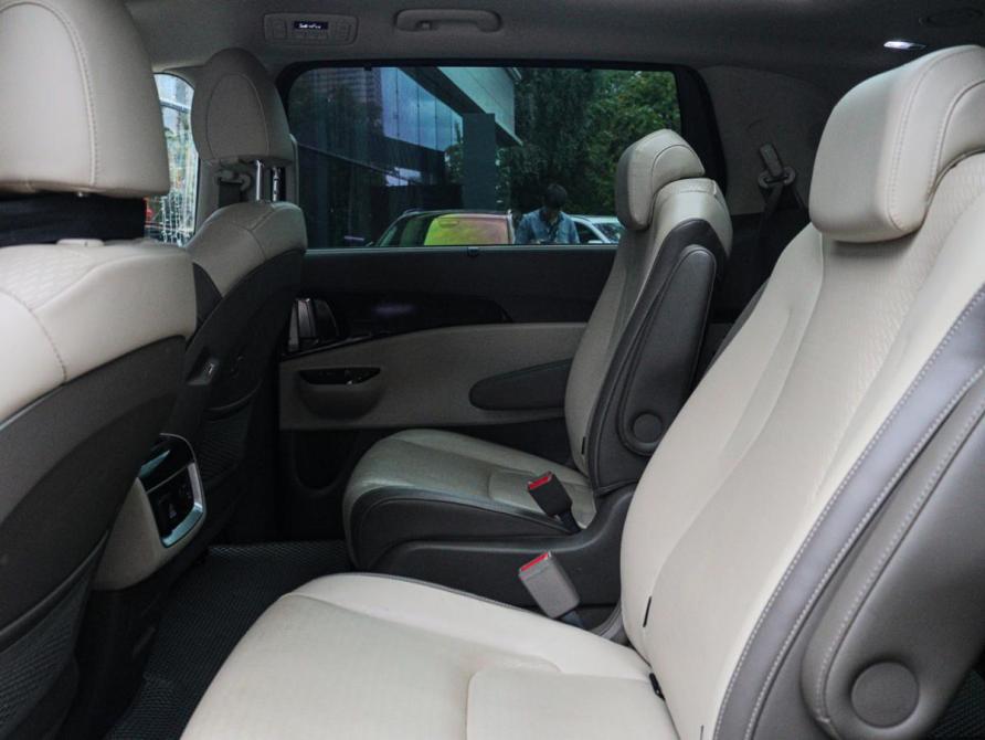 Kia Carnival IV Москва  - изображение 9