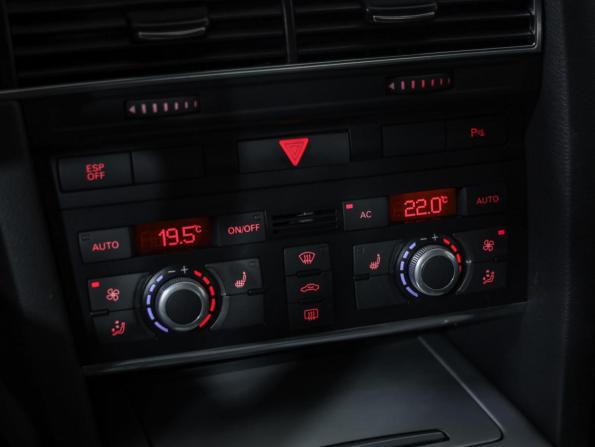 Audi A6 III (C6) Рестайлинг с пробегом 2009 года, цена 869 000 рублей, 285411 км, седан, Автокод Объявления