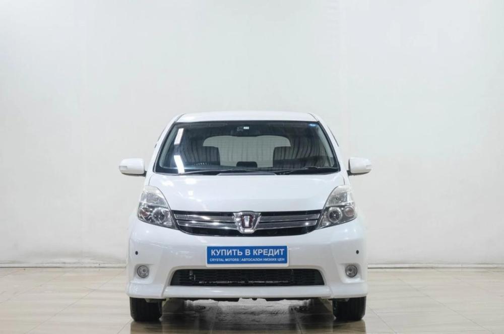 Toyota ISis I Рестайлинг Новокузнецк  - изображение 2