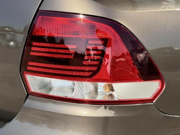 Volkswagen Polo V Рестайлинг с пробегом 2016 года, цена 970 000 рублей, 159000 км, седан, Автокод Объявления