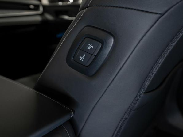 Toyota Camry IX (XV80) China Market с пробегом 2026 года, цена 4 450 000 рублей, 34 км, седан, Автокод Объявления