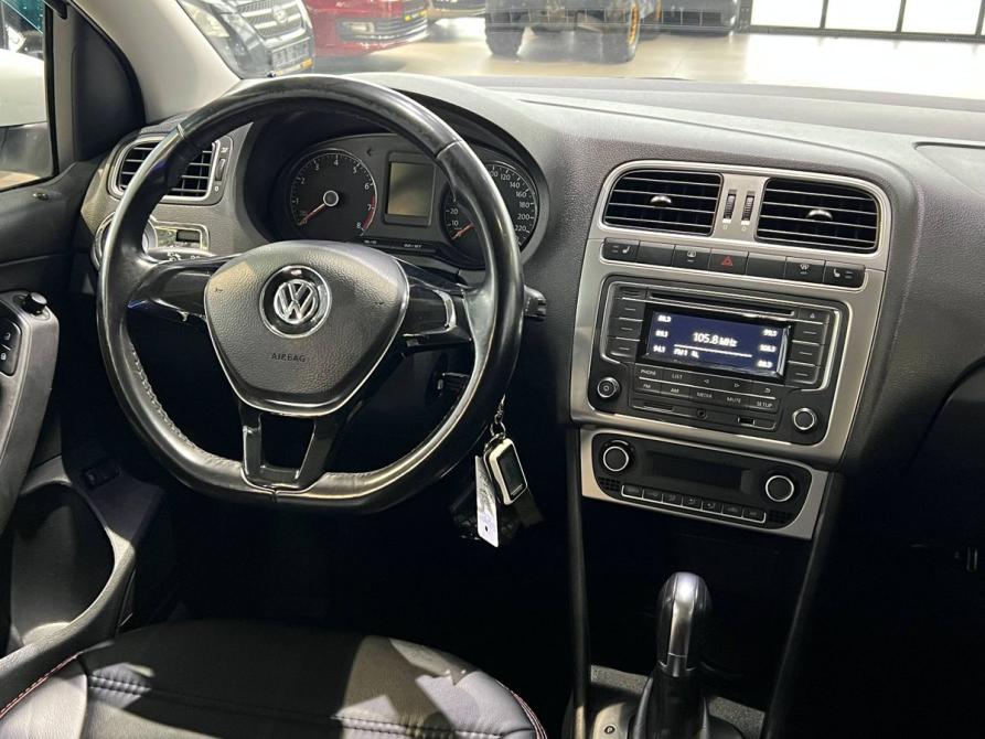 Volkswagen Polo V Рестайлинг Оренбург  - изображение 19