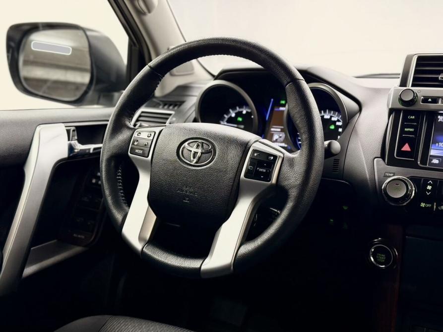 Toyota Land Cruiser Prado 150 Series Рестайлинг 1 Вологда  - изображение 19
