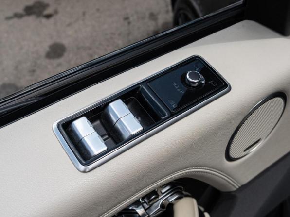 Land Rover Range Rover IV Рестайлинг с пробегом 2019 года, цена 8 350 000 рублей, 52803 км, внедорожник, Автокод Объявления