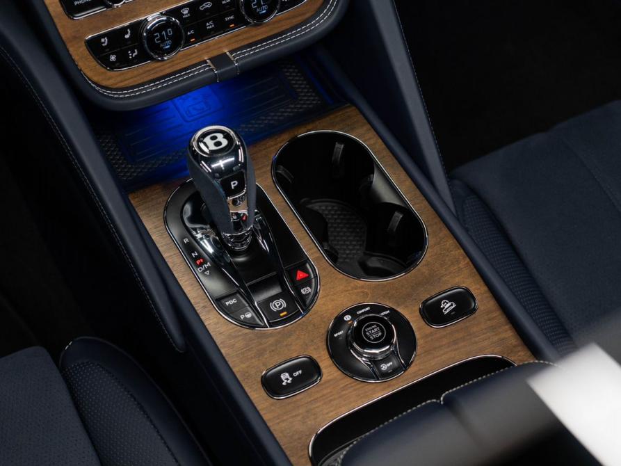 Bentley Bentayga I Рестайлинг Москва  - изображение 24