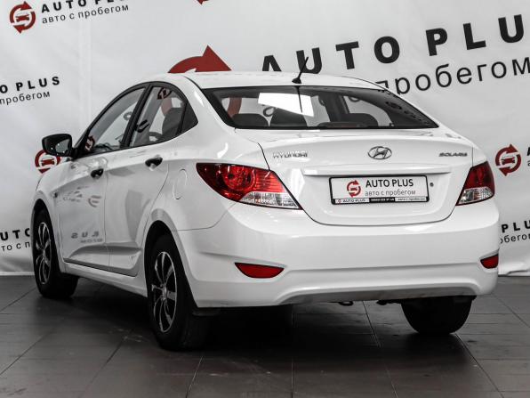 Hyundai Solaris I с пробегом 2014 года, цена 799 000 рублей, 123600 км, седан, Автокод Объявления