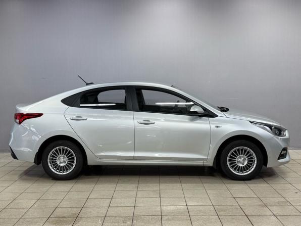 Hyundai Solaris II с пробегом 2019 года, цена 1 370 000 рублей, 63641 км, седан, Автокод Объявления