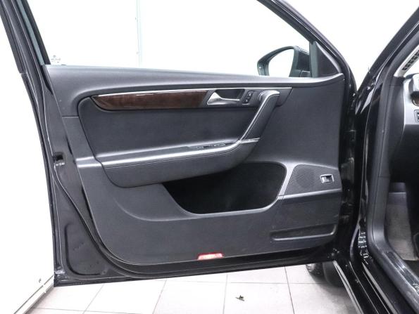 Volkswagen Passat B7 с пробегом 2012 года, цена 1 020 000 рублей, 239930 км, седан, Автокод Объявления