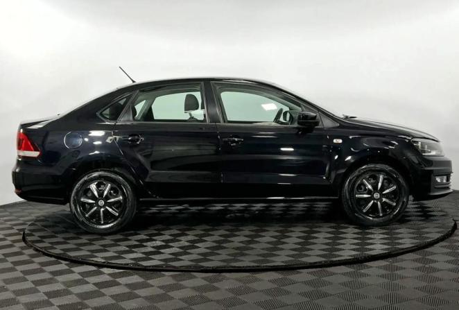 Volkswagen Polo V Рестайлинг с пробегом 2015 года, цена 1 230 000 рублей, 85407 км, седан, Автокод Объявления