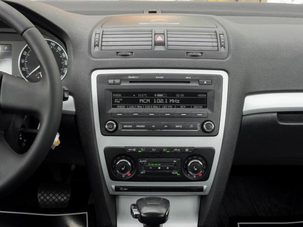 Skoda Octavia I (A4) Рестайлинг с пробегом 2010 года, цена 698 000 рублей, 174000 км, лифтбек, Автокод Объявления