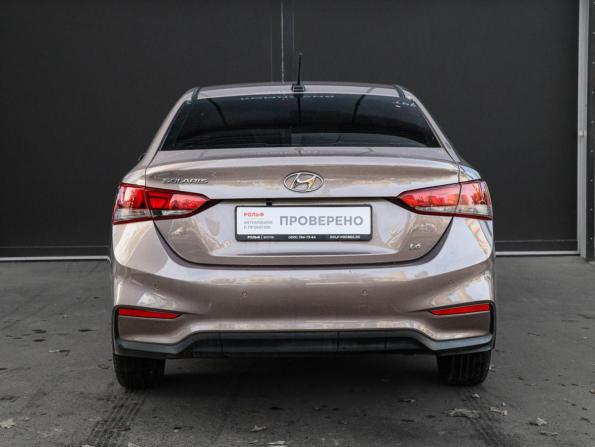 Hyundai Solaris II с пробегом 2018 года, цена 1 550 000 рублей, 27199 км, седан, Автокод Объявления