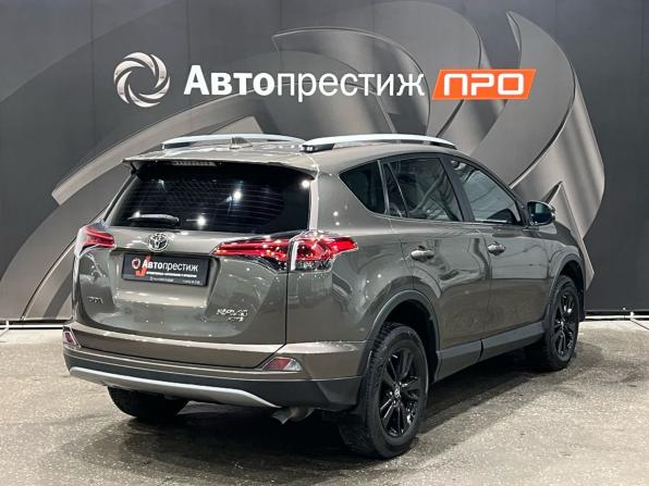 Toyota RAV4 IV (XA40) Рестайлинг с пробегом 2017 года, цена 2 050 000 рублей, 123640 км, внедорожник, Автокод Объявления
