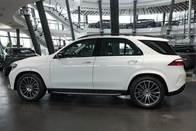 Новый Mercedes-Benz GLE II (V167) Рестайлинг 2026 года, цена 15 215 000 рублей, внедорожник, Автокод Объявления