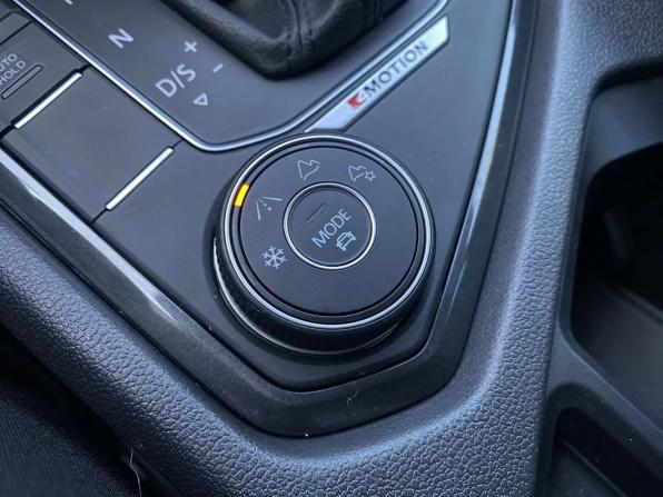 Volkswagen Tiguan II с пробегом 2018 года, цена 2 275 000 рублей, 133955 км, внедорожник, Автокод Объявления