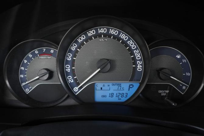 Toyota Corolla XI (E160 E170 E180) с пробегом 2014 года, цена 1 360 000 рублей, 181283 км, седан, Автокод Объявления