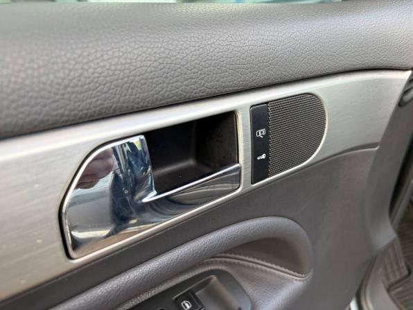 Volkswagen Touareg I Рестайлинг с пробегом 2006 года, цена 965 000 рублей, 286987 км, внедорожник, Автокод Объявления