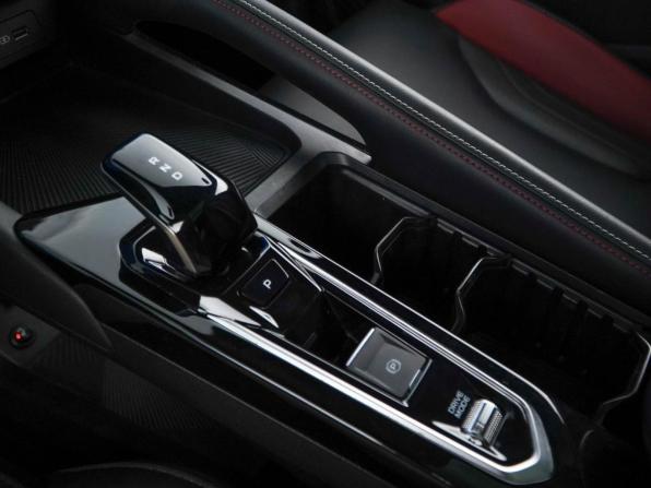 Geely Coolray I Рестайлинг с пробегом 2024 года, цена 2 077 077 рублей, 41152 км, внедорожник, Автокод Объявления