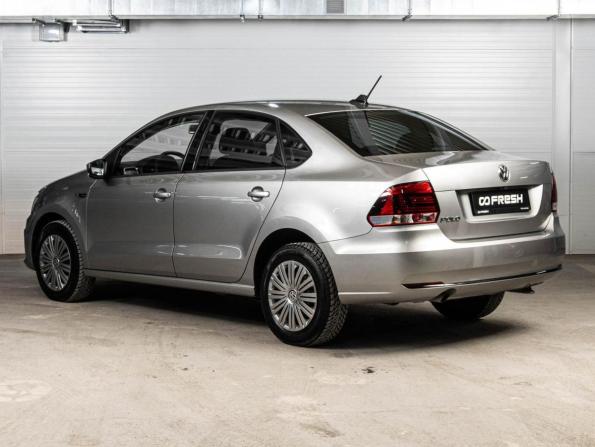 Volkswagen Polo V Рестайлинг с пробегом 2020 года, цена 1 590 000 рублей, 69748 км, седан, Автокод Объявления