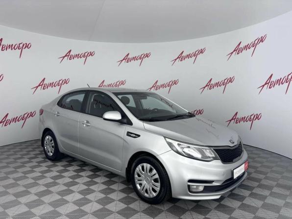 Kia Rio III Рестайлинг с пробегом 2015 года, цена 980 000 рублей, 130000 км, седан, Автокод Объявления