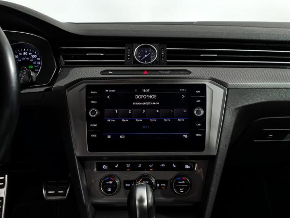 Volkswagen Passat B8 с пробегом 2017 года, цена 2 290 000 рублей, 172000 км, универсал, Автокод Объявления