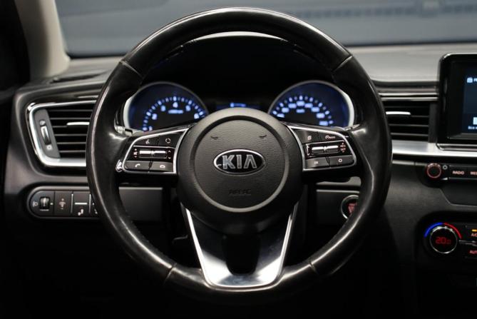 Kia Ceed III с пробегом 2019 года, цена 1 865 000 рублей, 127000 км, хэтчбек, Автокод Объявления