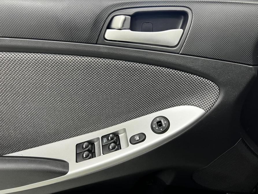 Hyundai Solaris I Казань  - изображение 9
