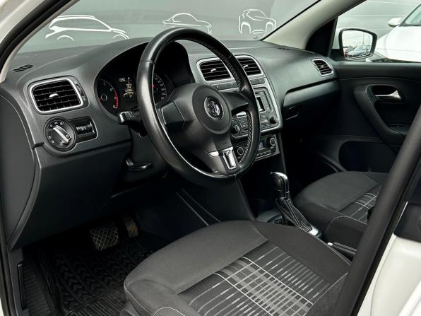 Volkswagen Polo V с пробегом 2015 года, цена 839 500 рублей, 123988 км, седан, Автокод Объявления