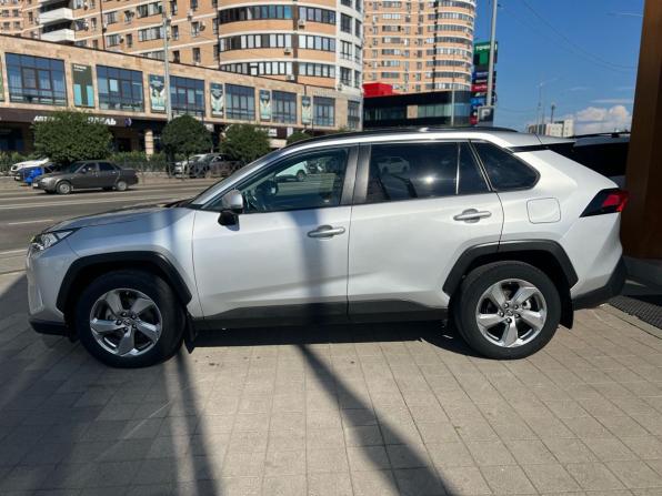 Toyota RAV4 V (XA50) с пробегом 2021 года, цена 3 090 000 рублей, 32000 км, внедорожник, Автокод Объявления