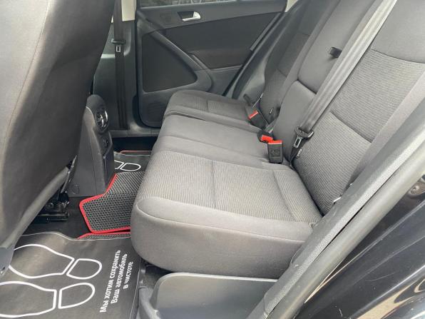 Volkswagen Tiguan I Рестайлинг с пробегом 2012 года, цена 650 000 рублей, 242000 км, внедорожник, Автокод Объявления