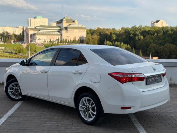 Toyota Corolla XI (E160 E170 E180) с пробегом 2013 года, цена 1 330 000 рублей, 128202 км, седан, Автокод Объявления